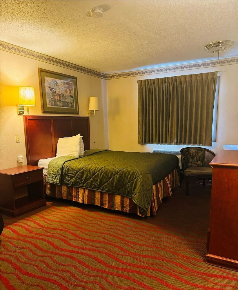 Mitchell inn 1
