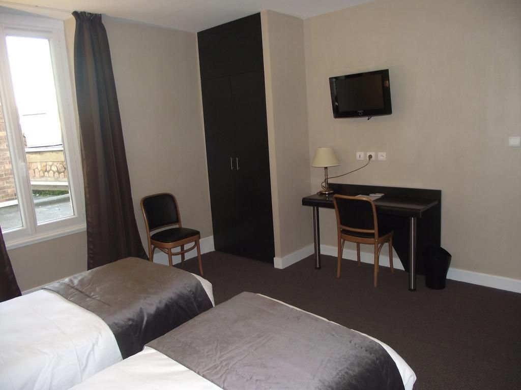 Logis Hotel des Bourbons Montluçon Climatisé 2