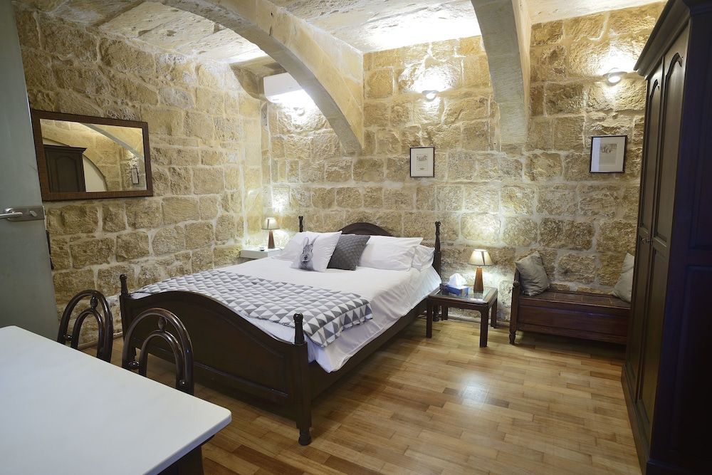 The Burrow Guest House 1