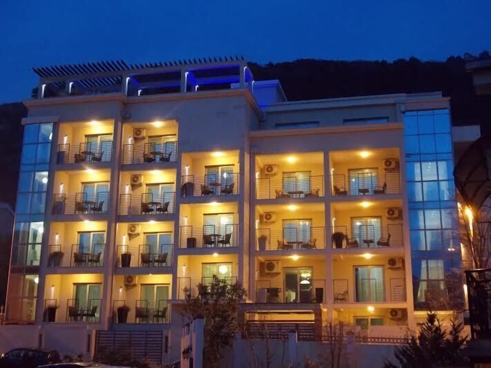 Apartments and Rooms Grand Palazzo 1