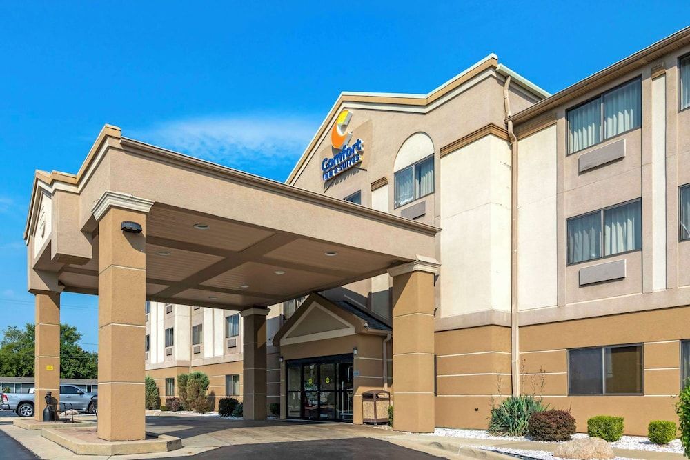Comfort Inn & Suites Jackson North 1