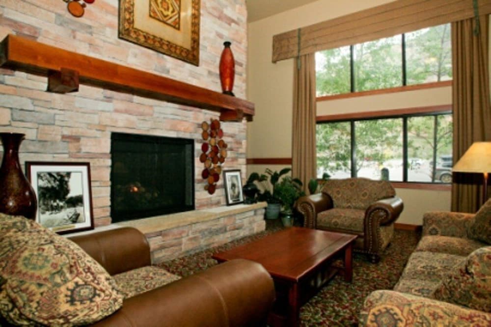 Hotel Glenwood Springs 2