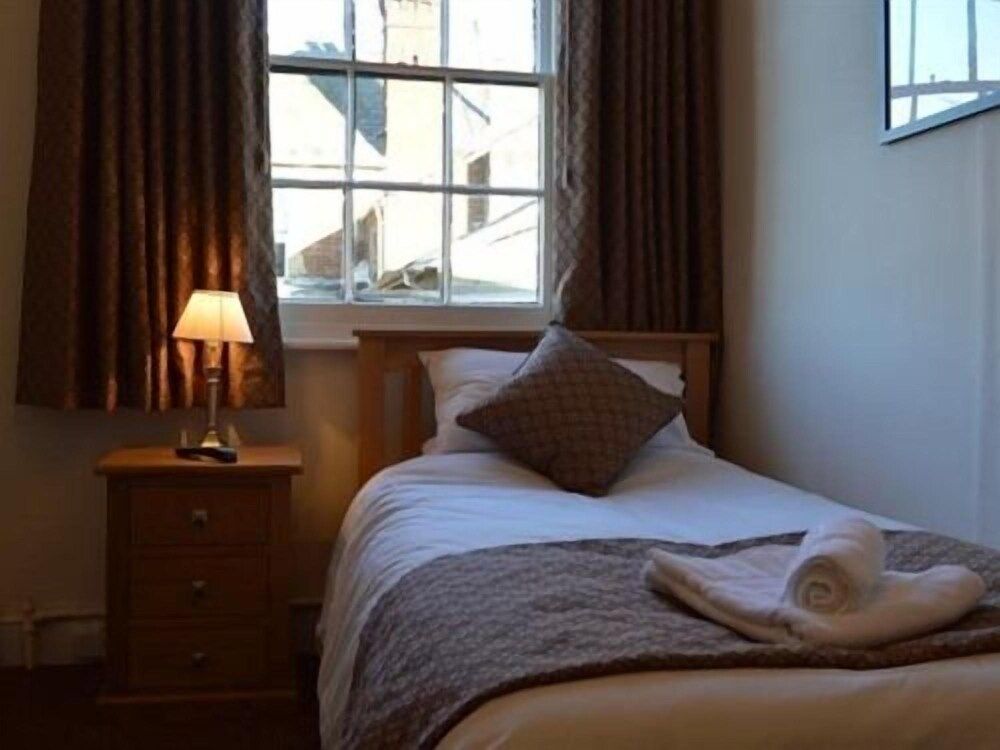 The Crown Inn Hotel 2