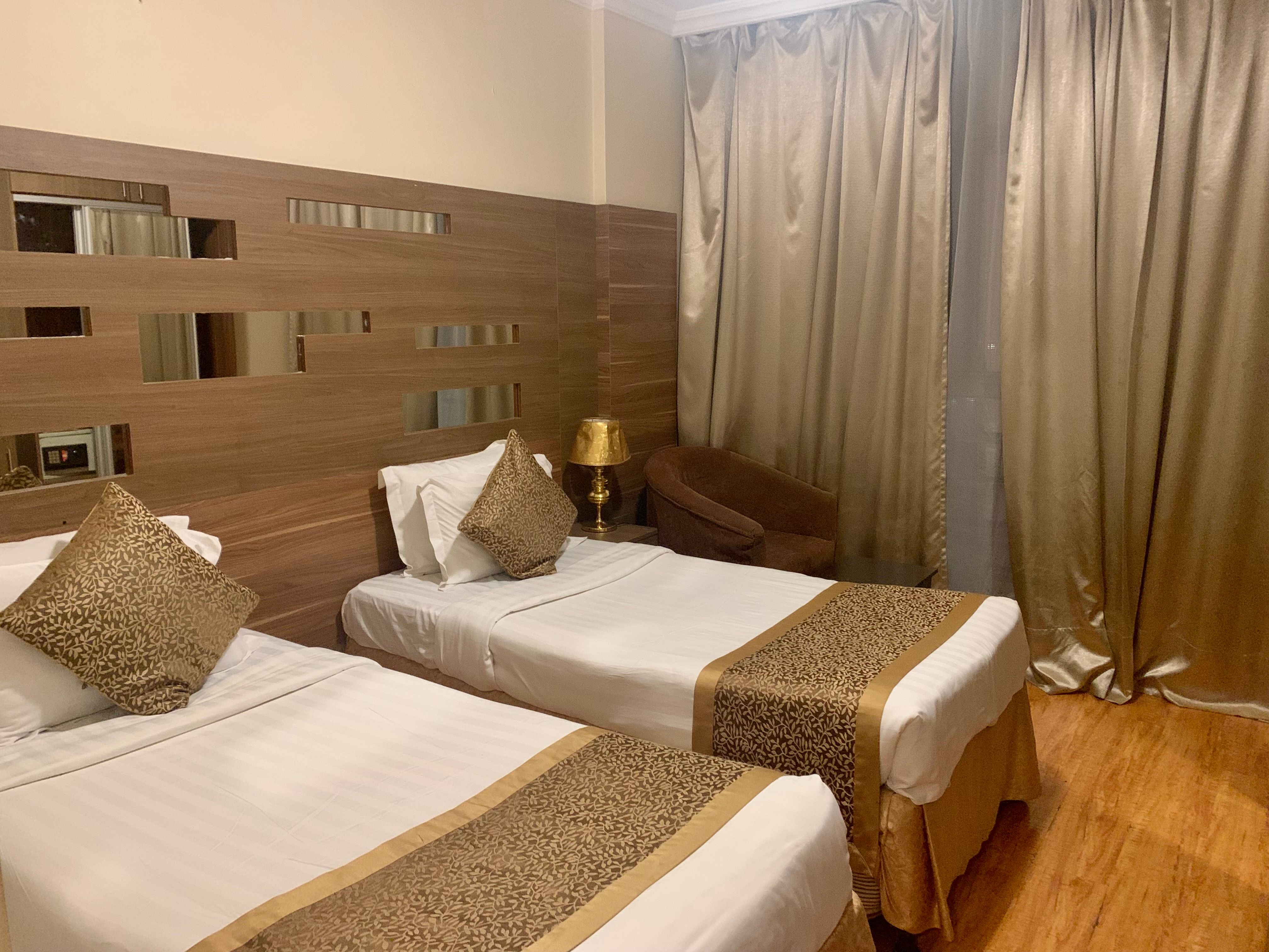 Kingsgate Hotel Deyar 2
