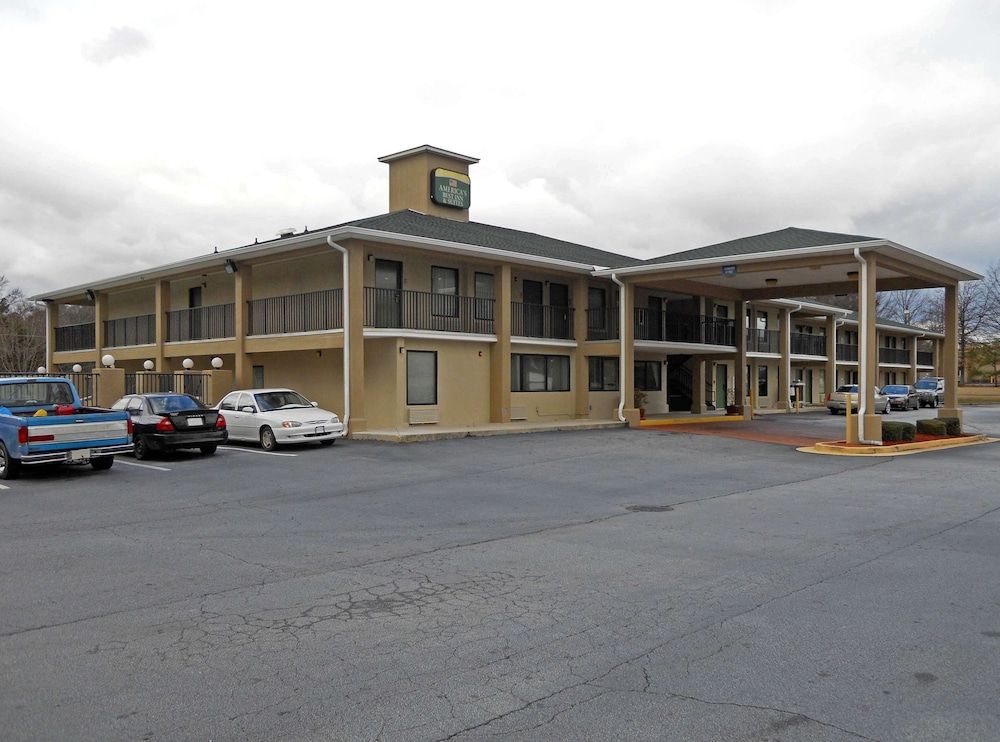 Americas Best Inn & Suites - Decatur 1