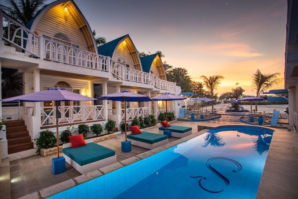 Santorini Beach Resort 1