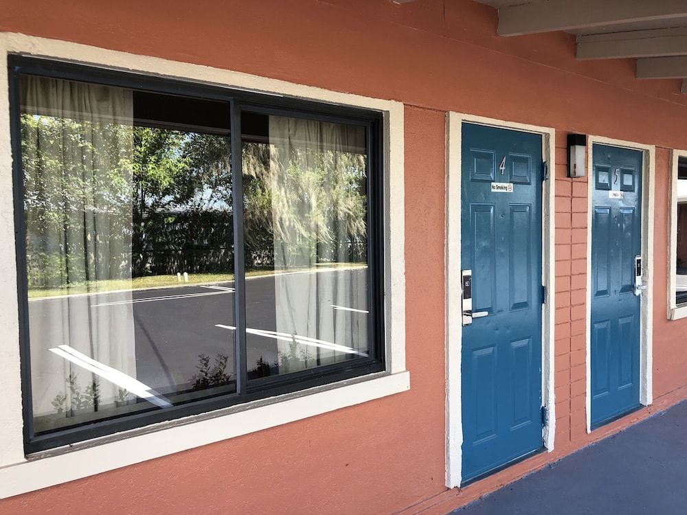 Ocala Cove Motel 1