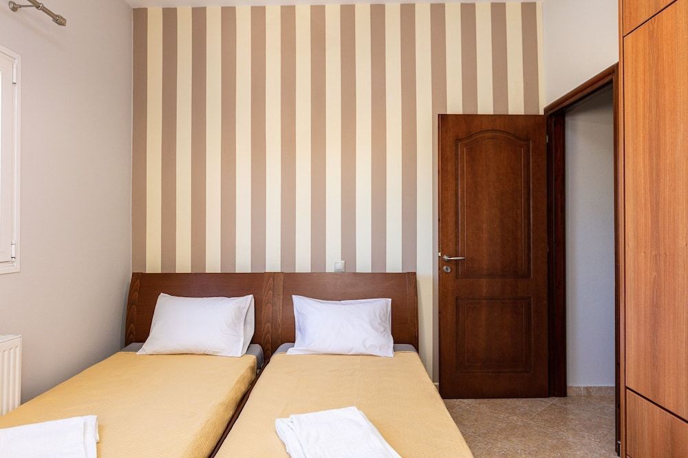 Helena's Aparthotel , Scaleta 2