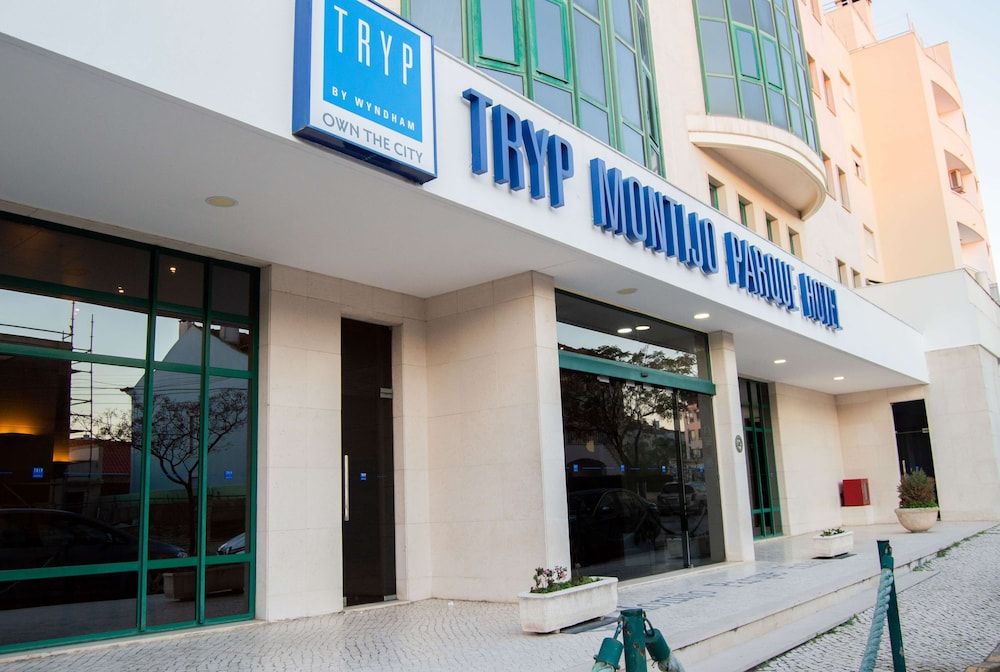 TRYP by Wyndham Montijo Parque Hotel 1