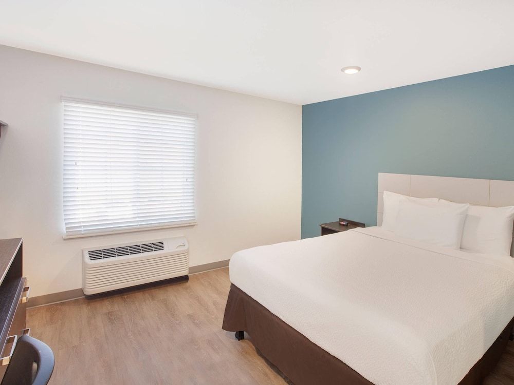 WoodSpring Suites Cartersville - Emerson 1