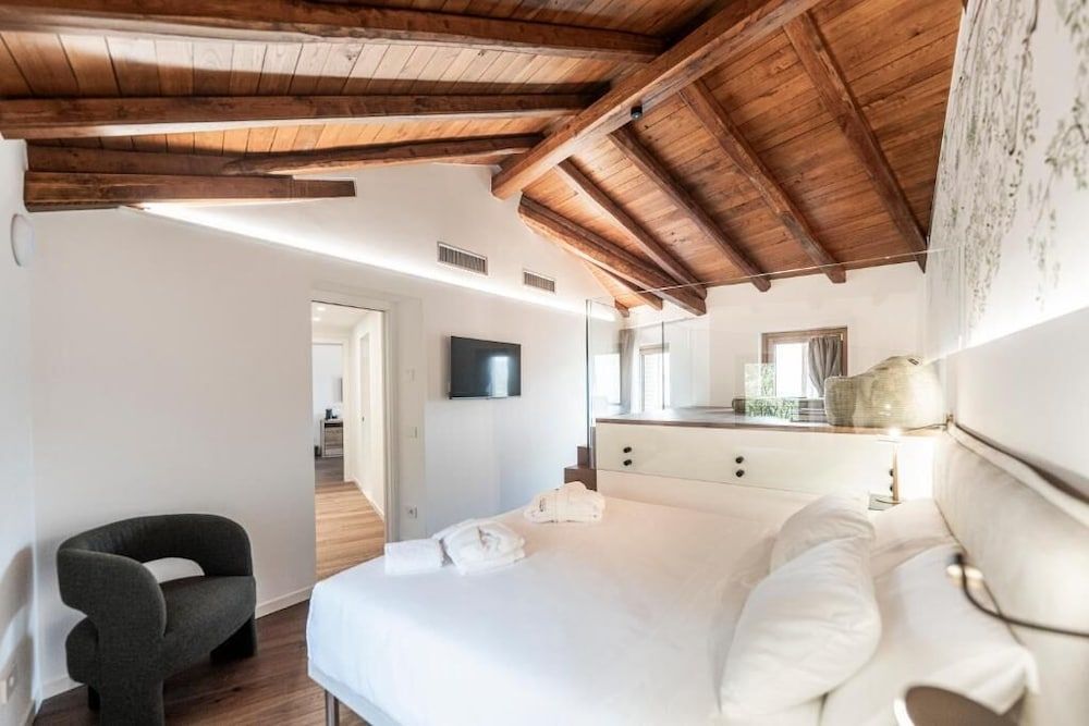 Borgo Capietaglio Wine Resort 1