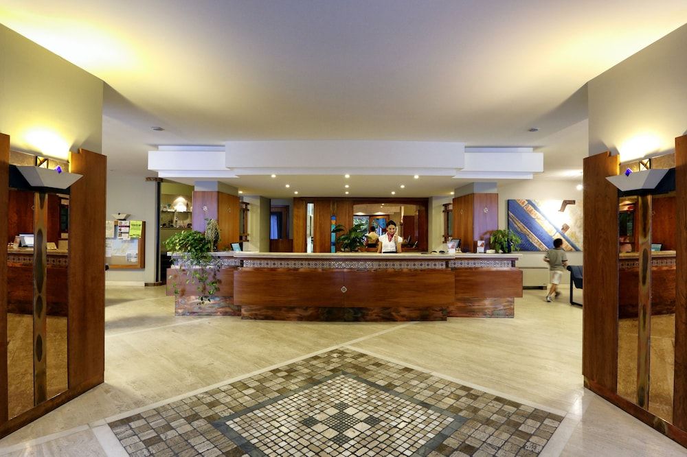 Grand Hotel President 2