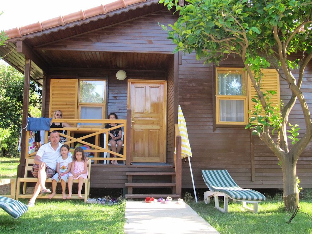 Baris Pension & Bungalows 1