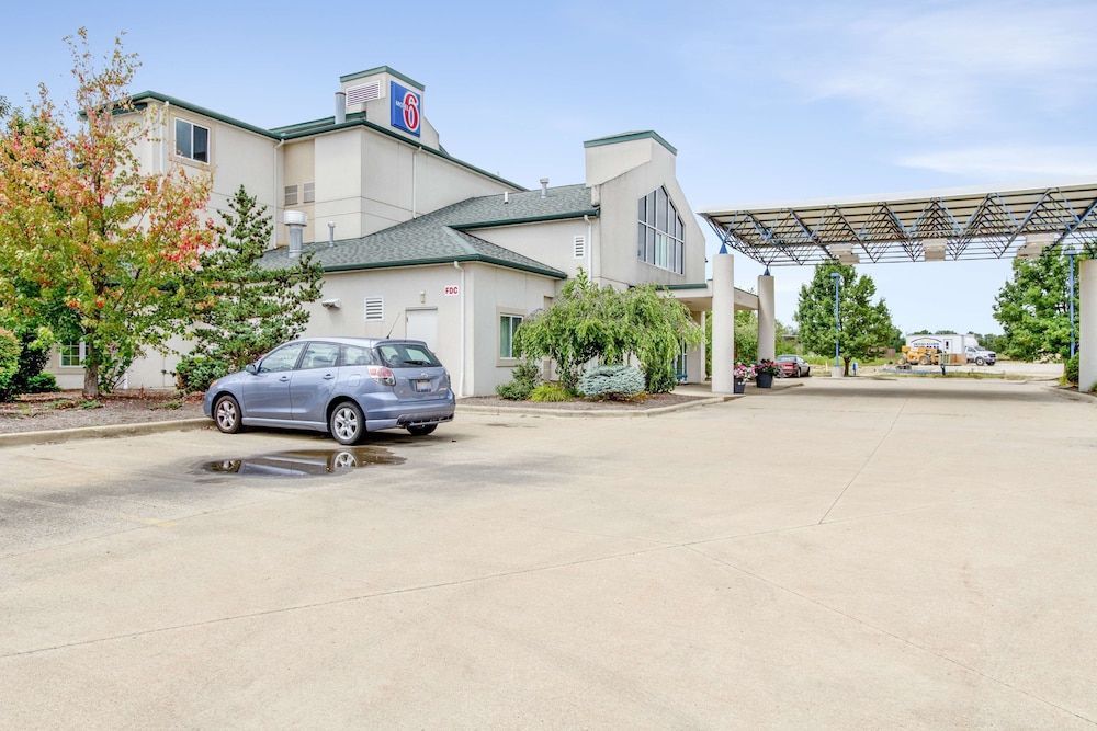 Motel 6-Medina, OH - Cleveland 1
