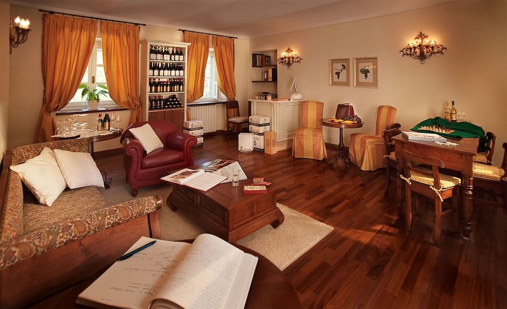 Marcarini Agriturismo 2
