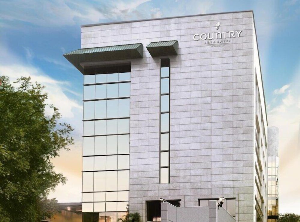 Country Inn & Suites by Radisson, Gurugram Sector 12 1