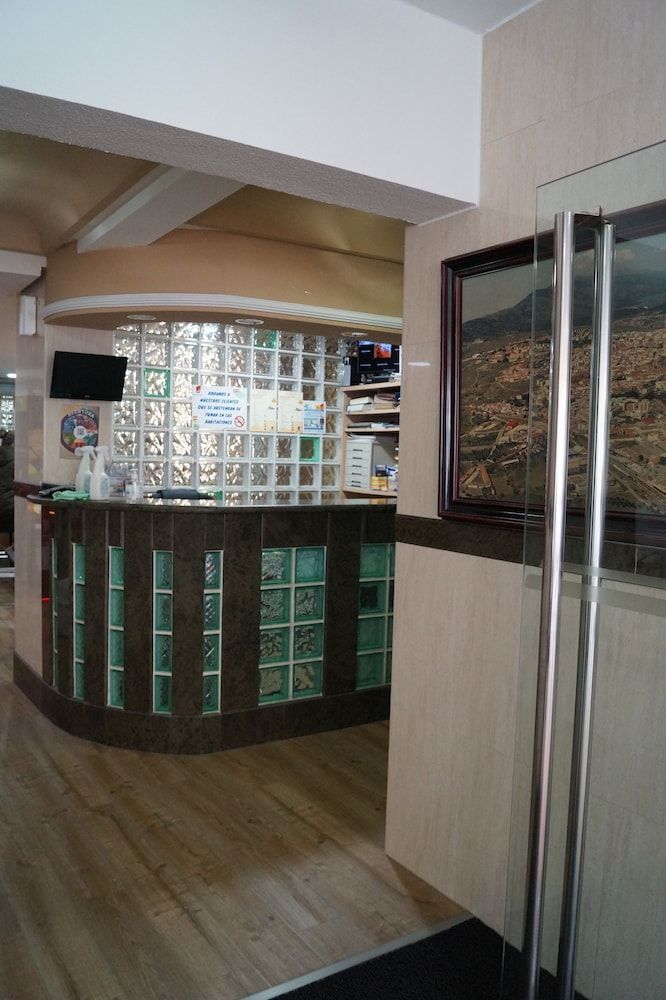 Hostal Real 2