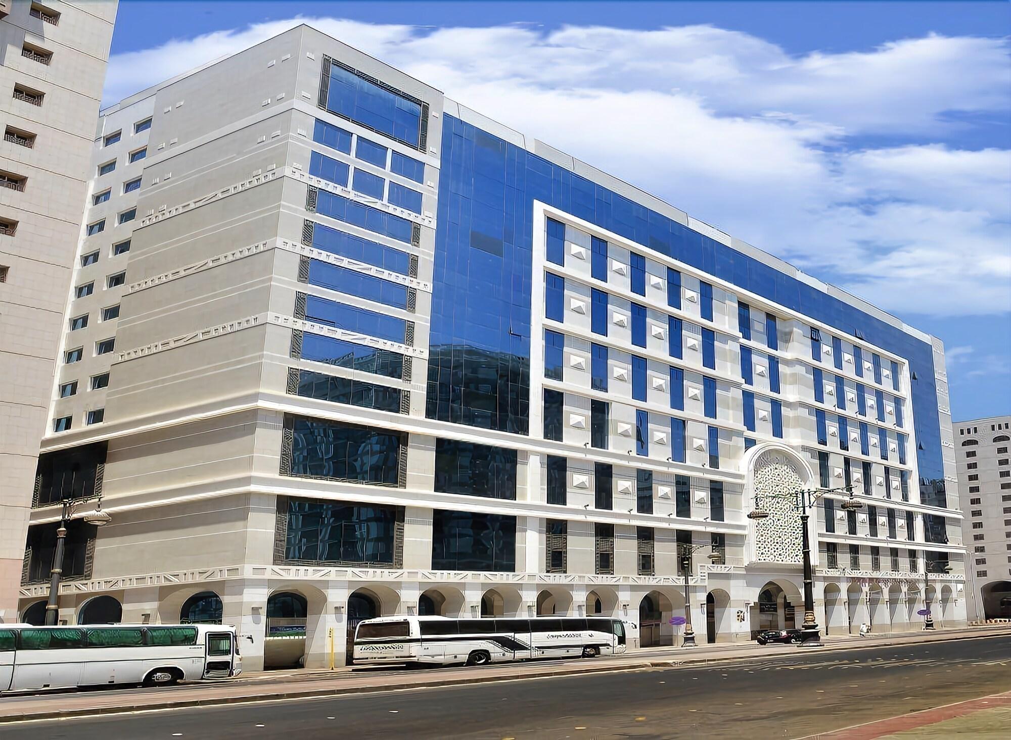 Nozol Royal Hotel 2