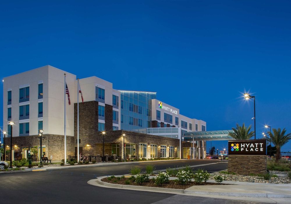 Hyatt Place Delano 1