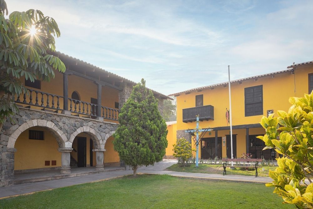Decameron El Pueblo 1