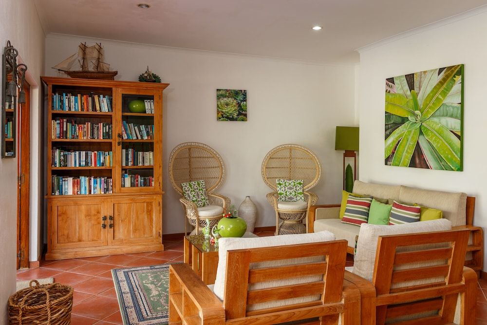 L'Habitation Cerf Island 2