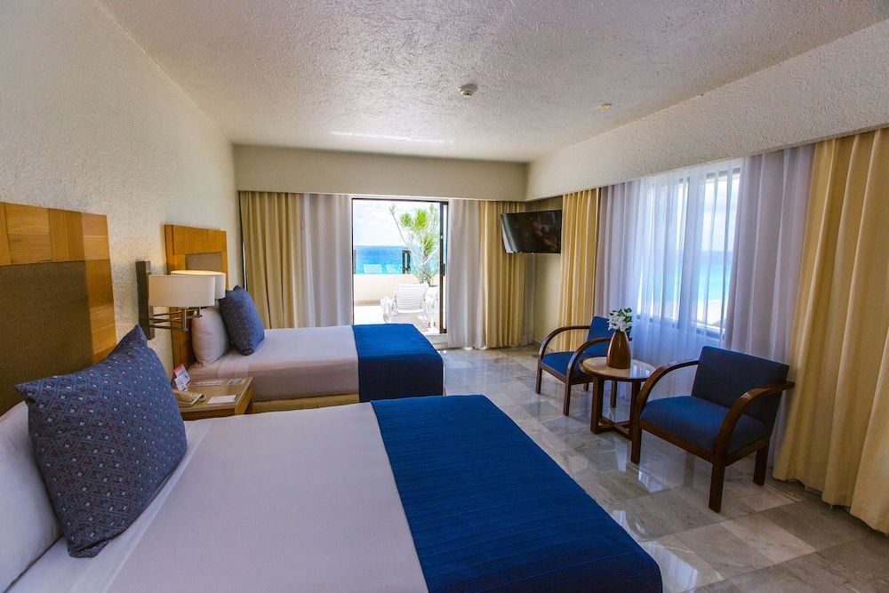 Park Royal Beach Cancun - All Inclusive 2