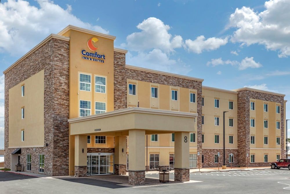Comfort Inn & Suites Edgewood 1