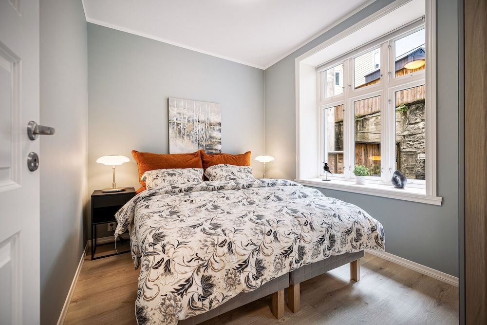Meltzers Apartment 2