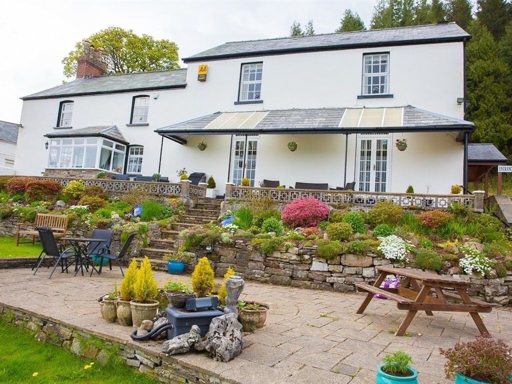 Llwyn Onn Guest House 1