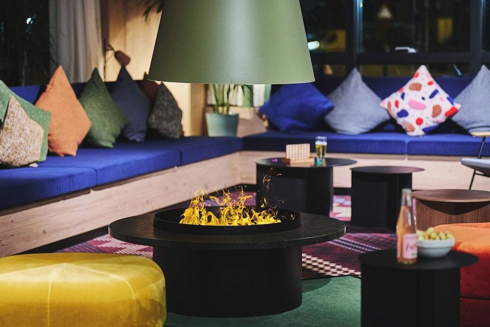 Moxy Annecy 2
