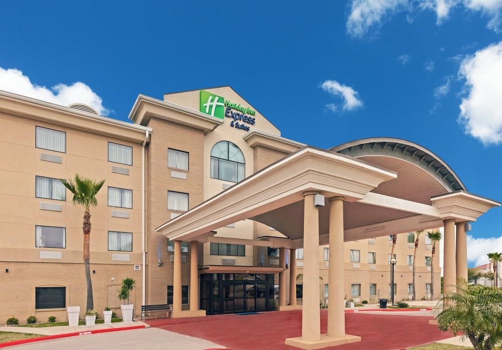 Holiday Inn Express & Suites LAREDO-EVENT CENTER AREA by IHG 1