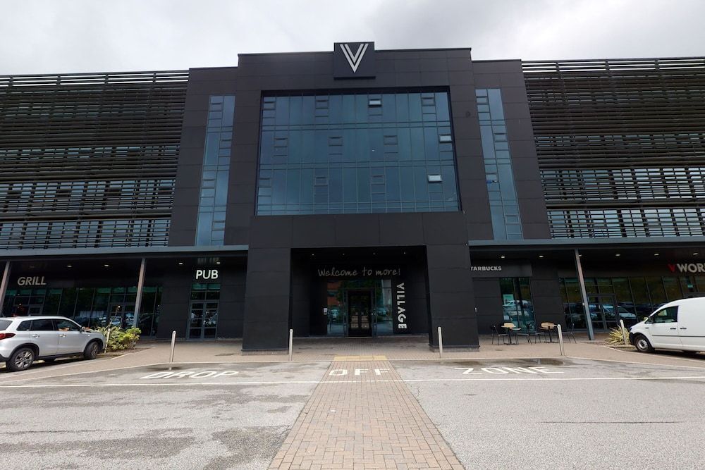 Village Hotel Leeds South 1