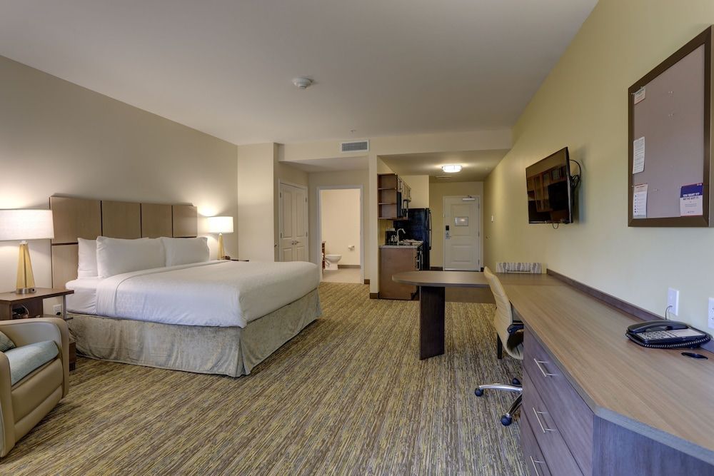 Candlewood Suites SAFETY HARBOR - CLEARWATER NE by IHG 2