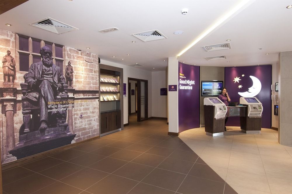 Premier Inn Shrewsbury Town Centre 2