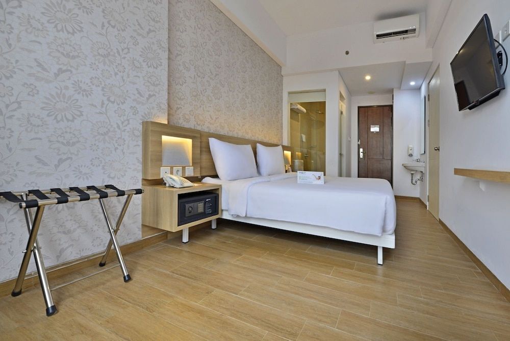 Whiz Prime Hotel Basuki Rahmat Malang 2