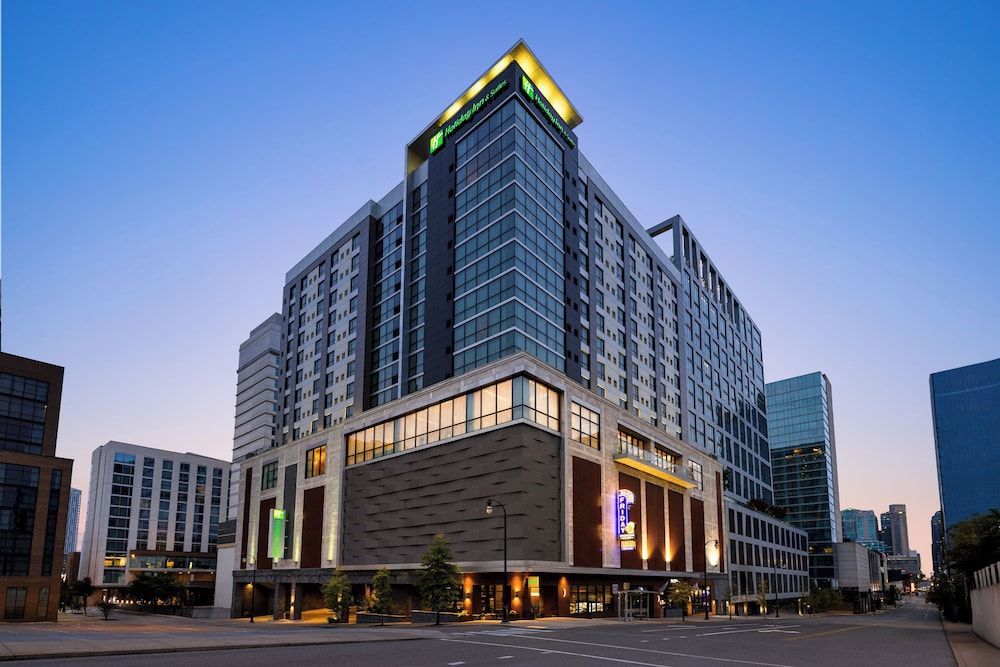 Holiday Inn & Suites NASHVILLE DOWNTOWN - BROADWAY by IHG 1