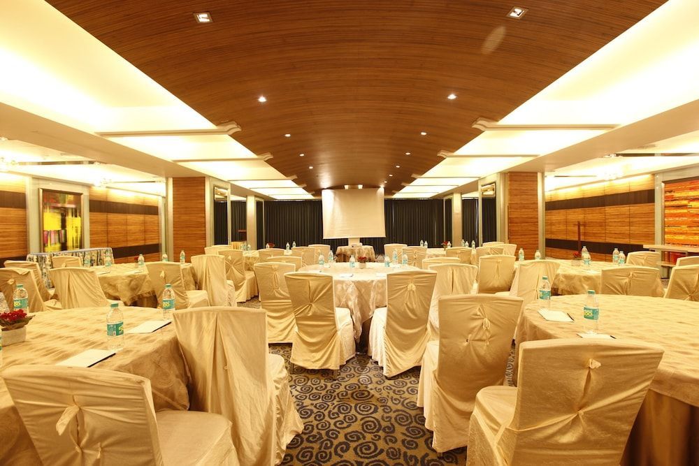 Mirage Hotel, Mumbai International Airport 1