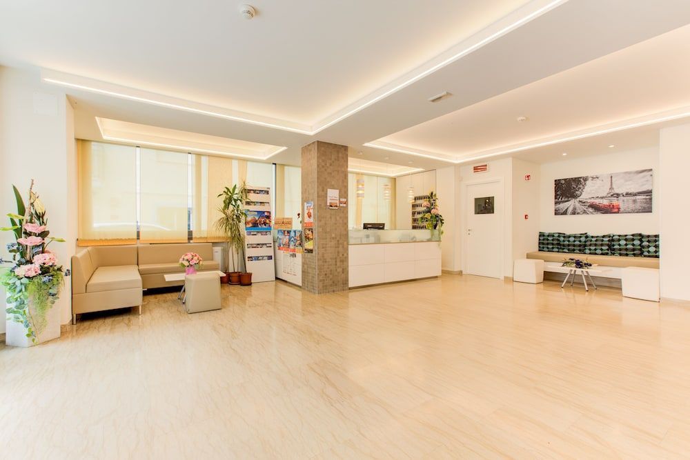 Hotel Eiffel 2