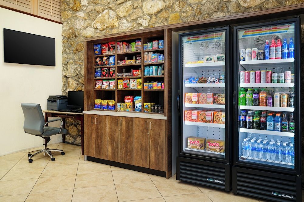 Best Western Naples Inn & Suites 2