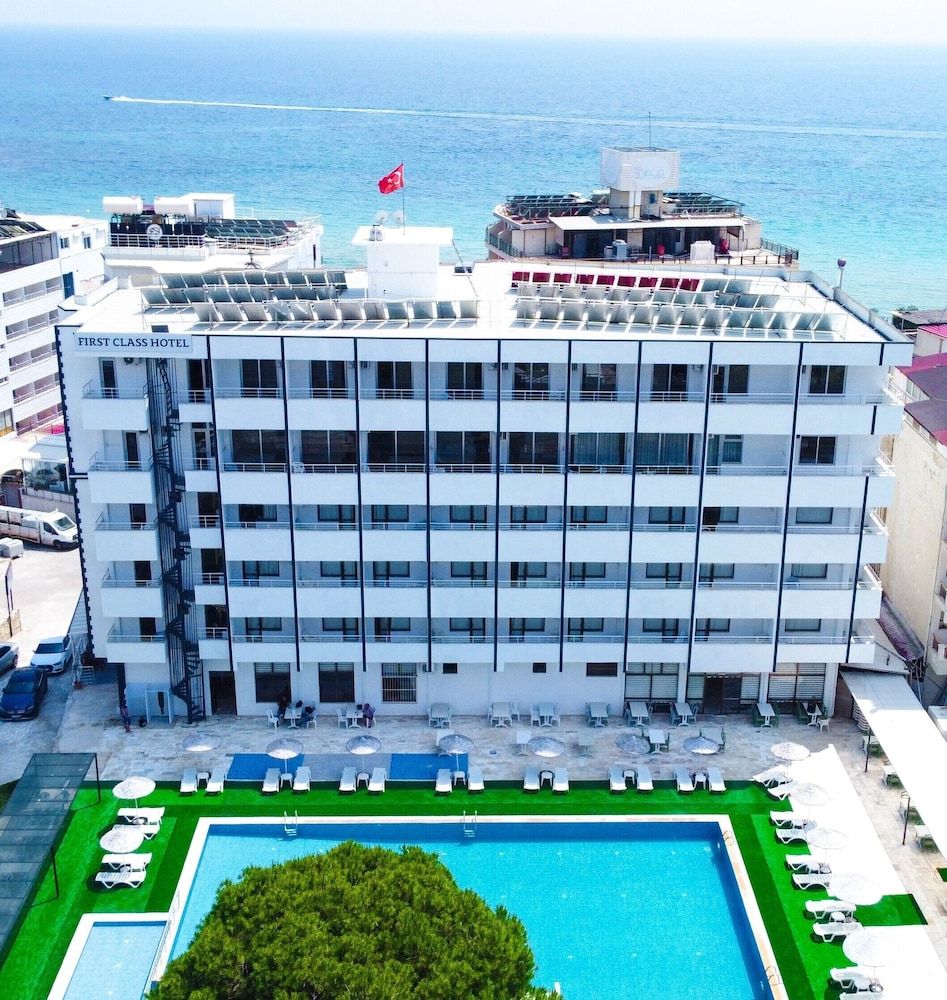 Hotel First Class Didim 1