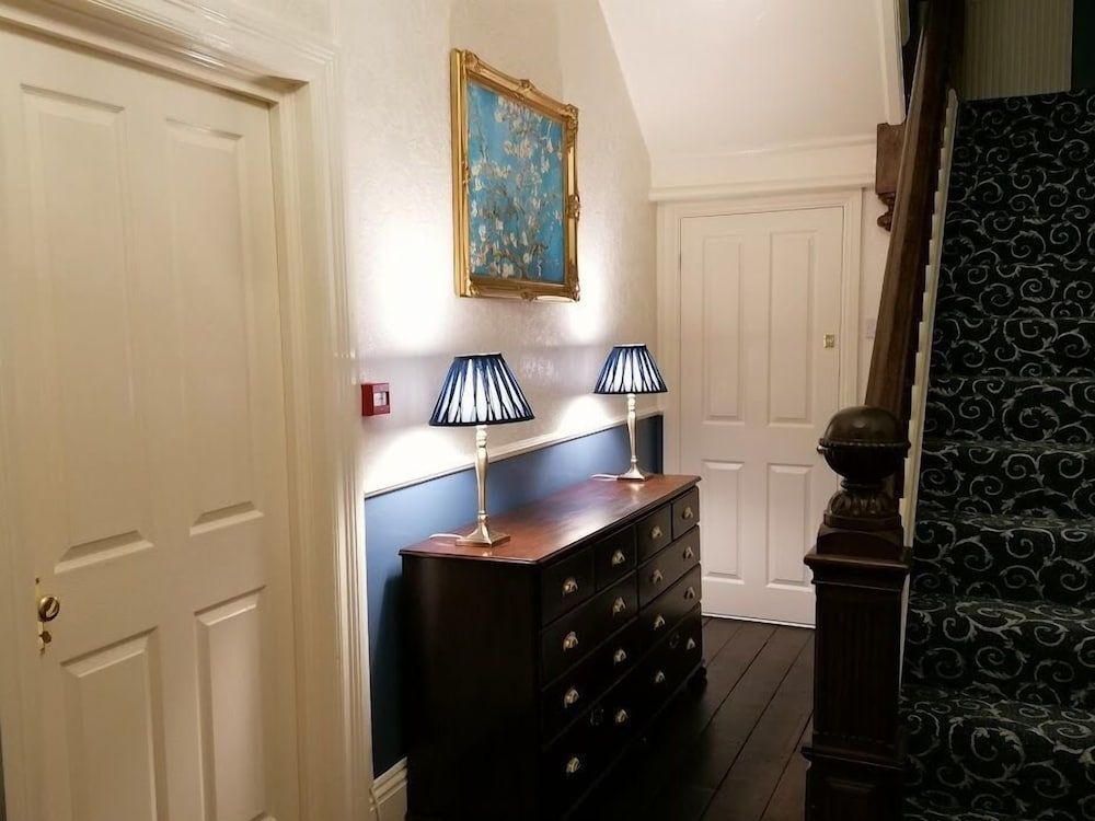 Powys Lodge 2