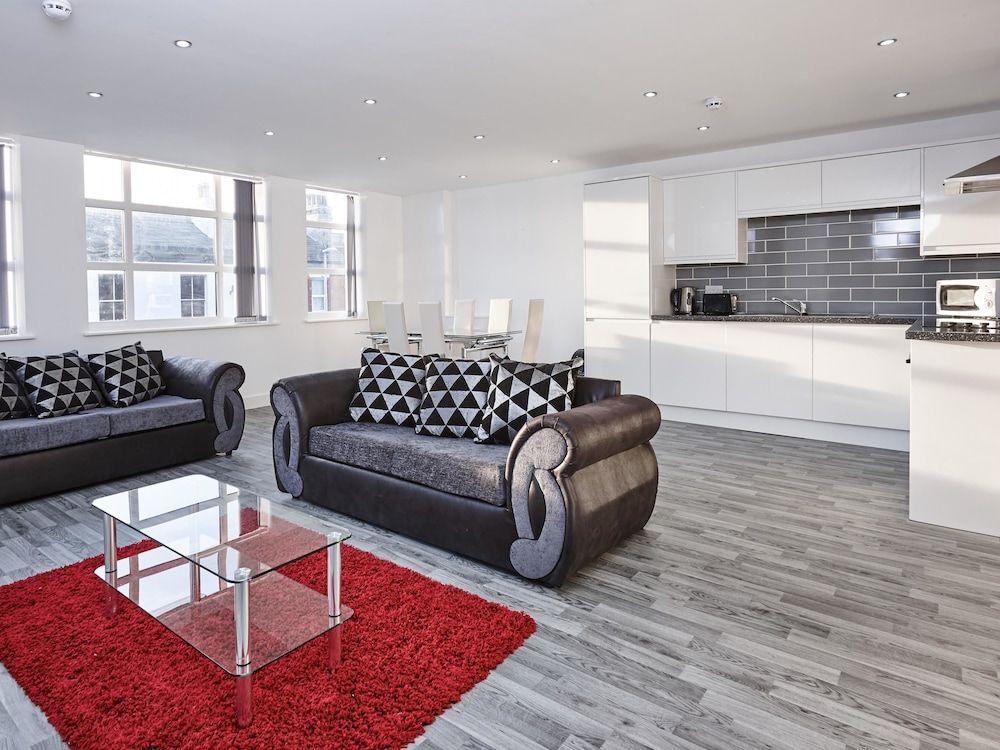 Winter Gardens Service Apartments 2 1