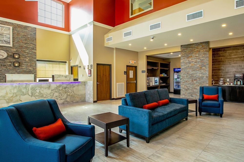 Comfort Suites Fishkill near Interstate 84 2