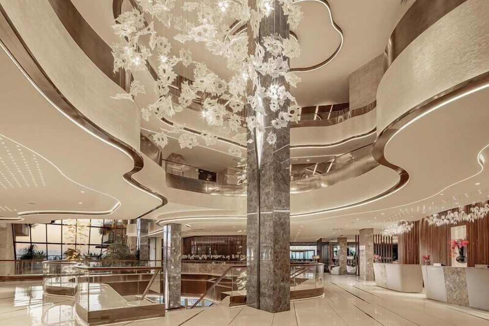Four Seasons Hotel 2