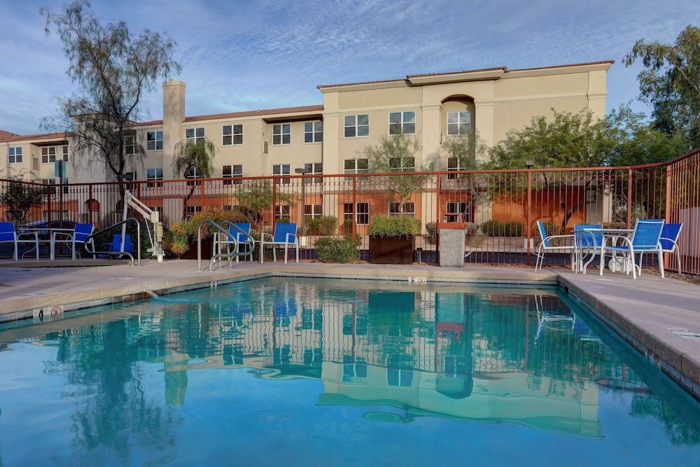 Holiday Inn Express & Suites PHOENIX - MESA WEST by IHG 1