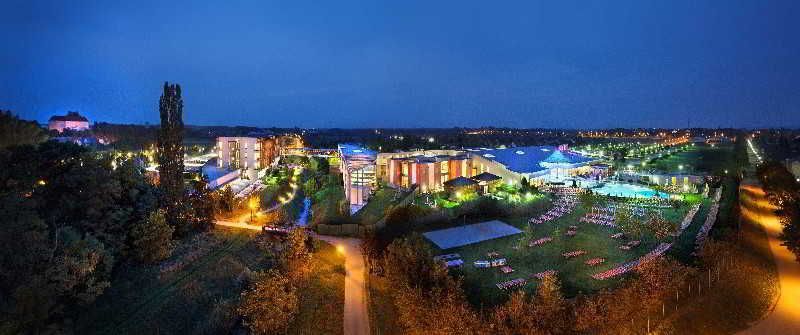 Therme Laa Hotel Silent Spa Villas 2