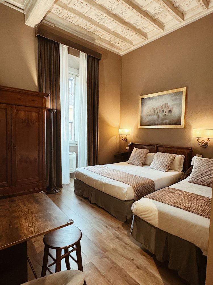 Residenza Sciarra Suites 1