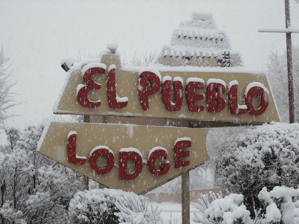 El Pueblo Lodge 2
