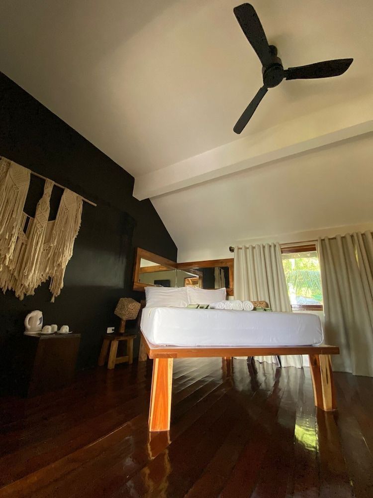 Happiness Boutique Resort El Nido 1