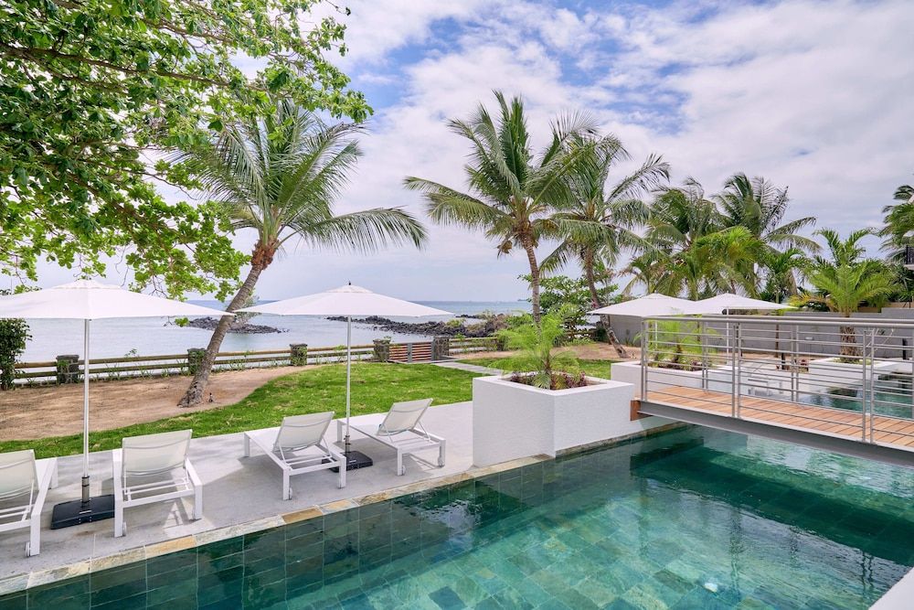 Les Estivales Beachfront Apartments & Penthouses by LOV Mauritius 1